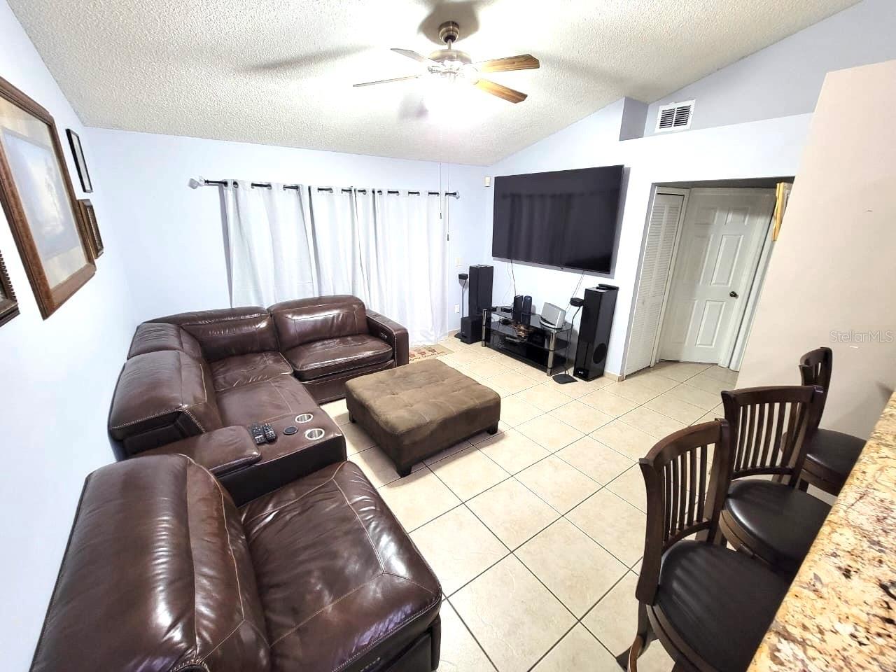 1946 Excalibur, Orlando, FL 32822