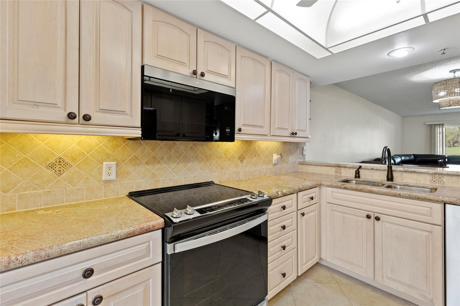 6611 Stone River Unit 102, Bradenton, FL 34203
