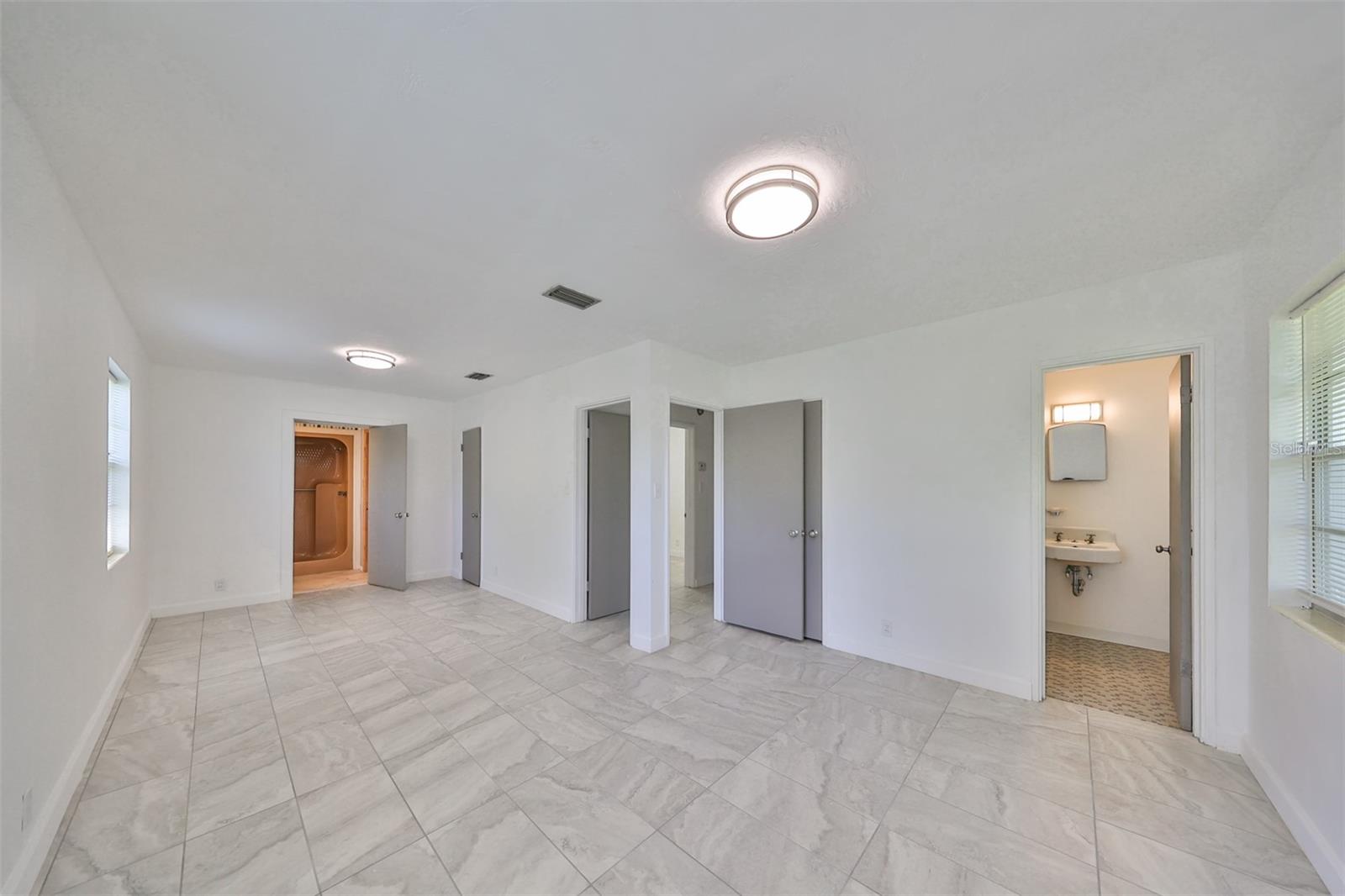 3908 Wallace, Tampa, FL 33611