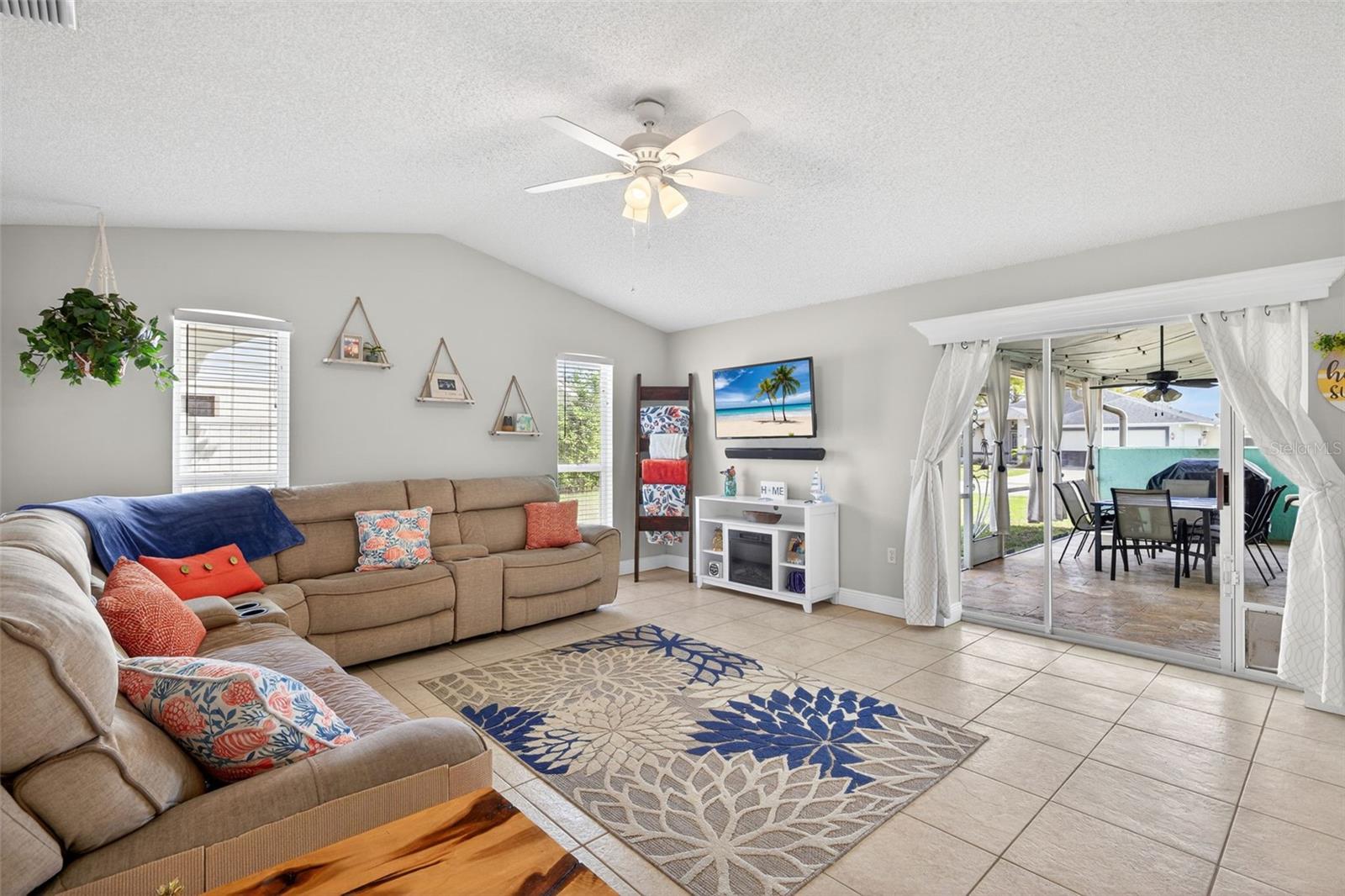 3907 57th, Bradenton, FL 34203