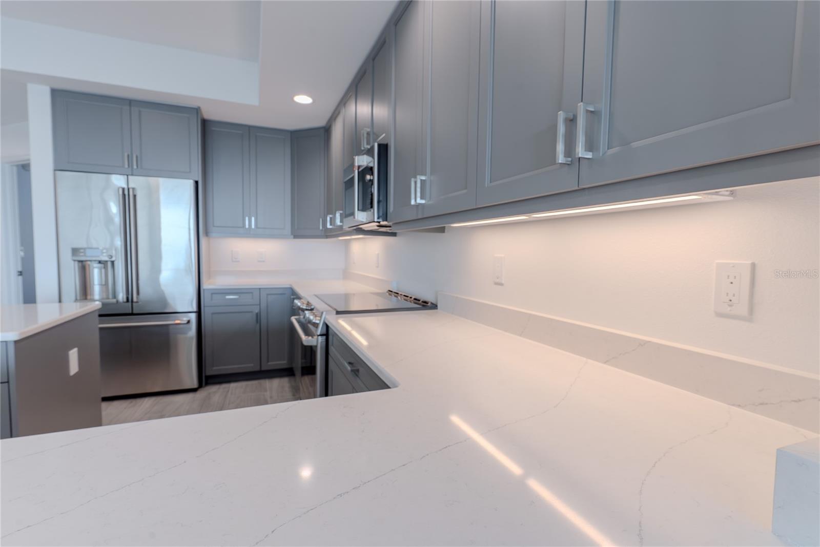 125 Island Unit 503, Clearwater Beach, FL 33767