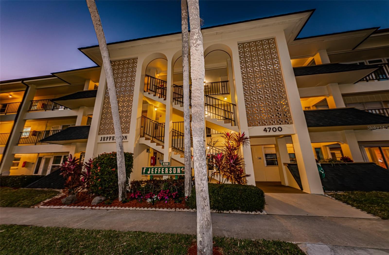 4700 Cove Unit 110, St Petersburg, FL 33708