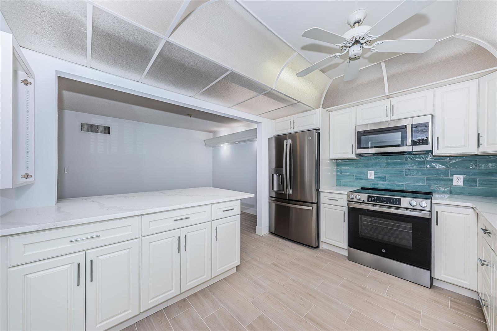 4700 Cove Unit 110, St Petersburg, FL 33708