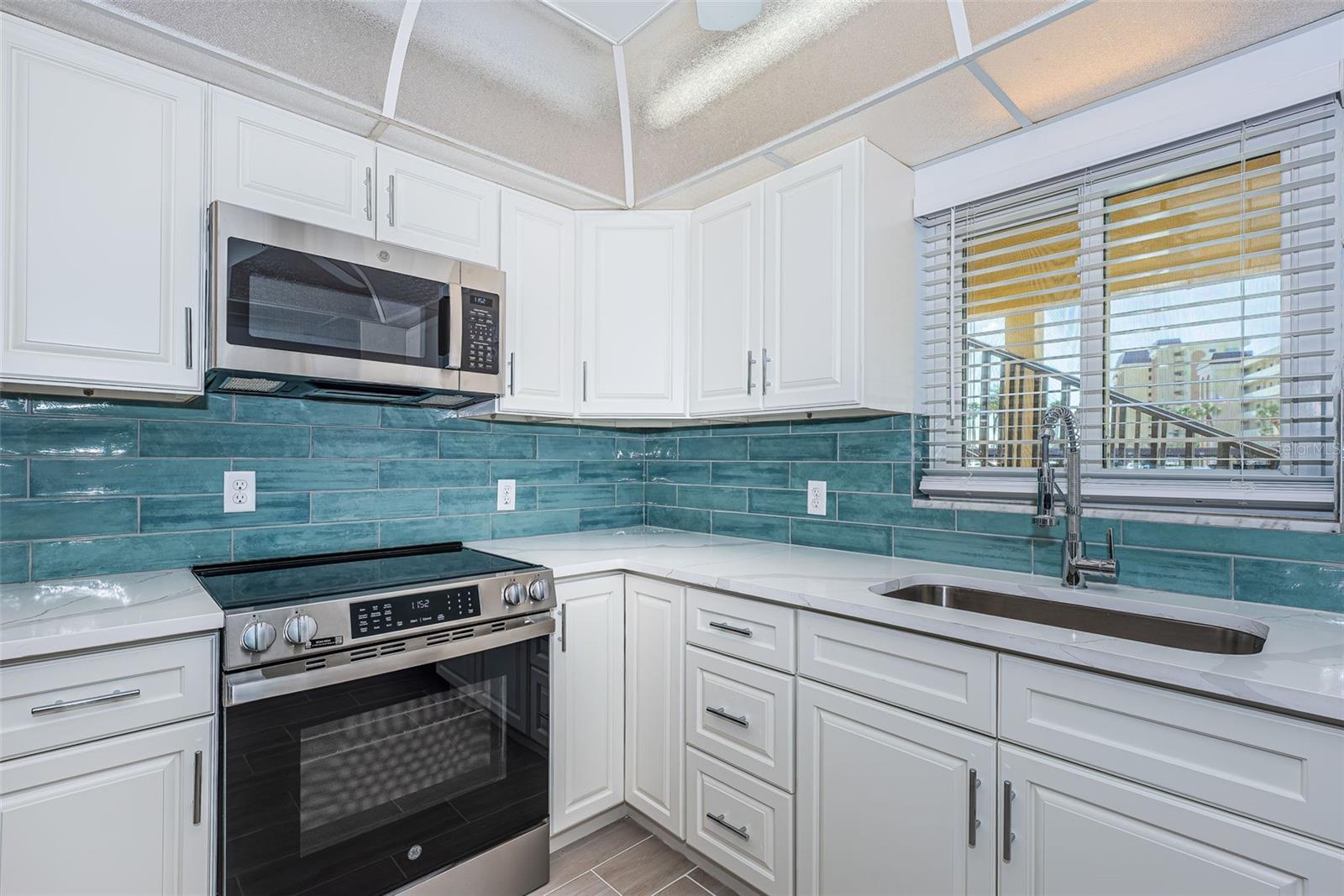 4700 Cove Unit 110, St Petersburg, FL 33708