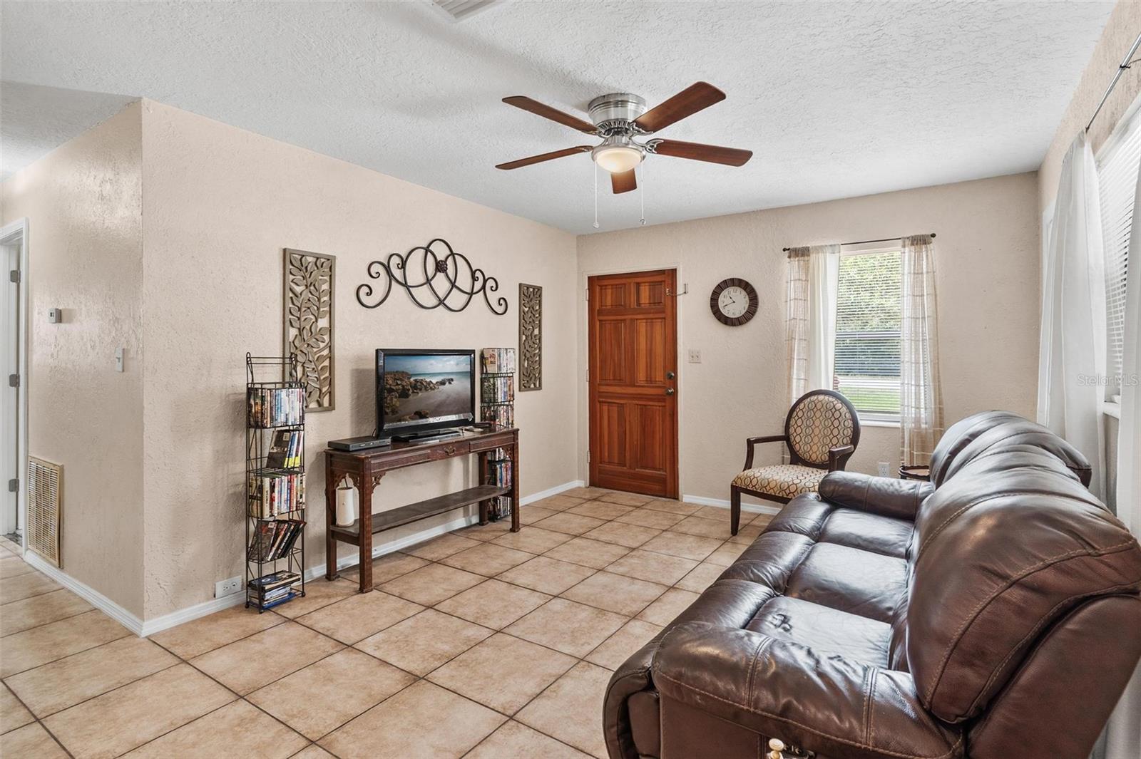 501 Poinsettia, Fruitland Park, FL 34731