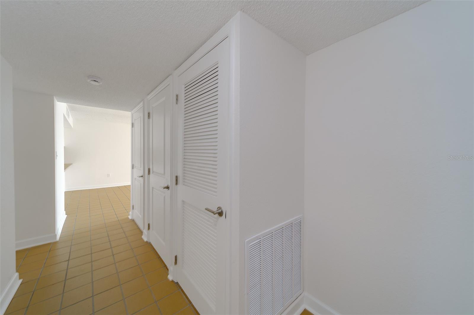 450 Gulfview Unit 208, Clearwater Beach, FL 33767