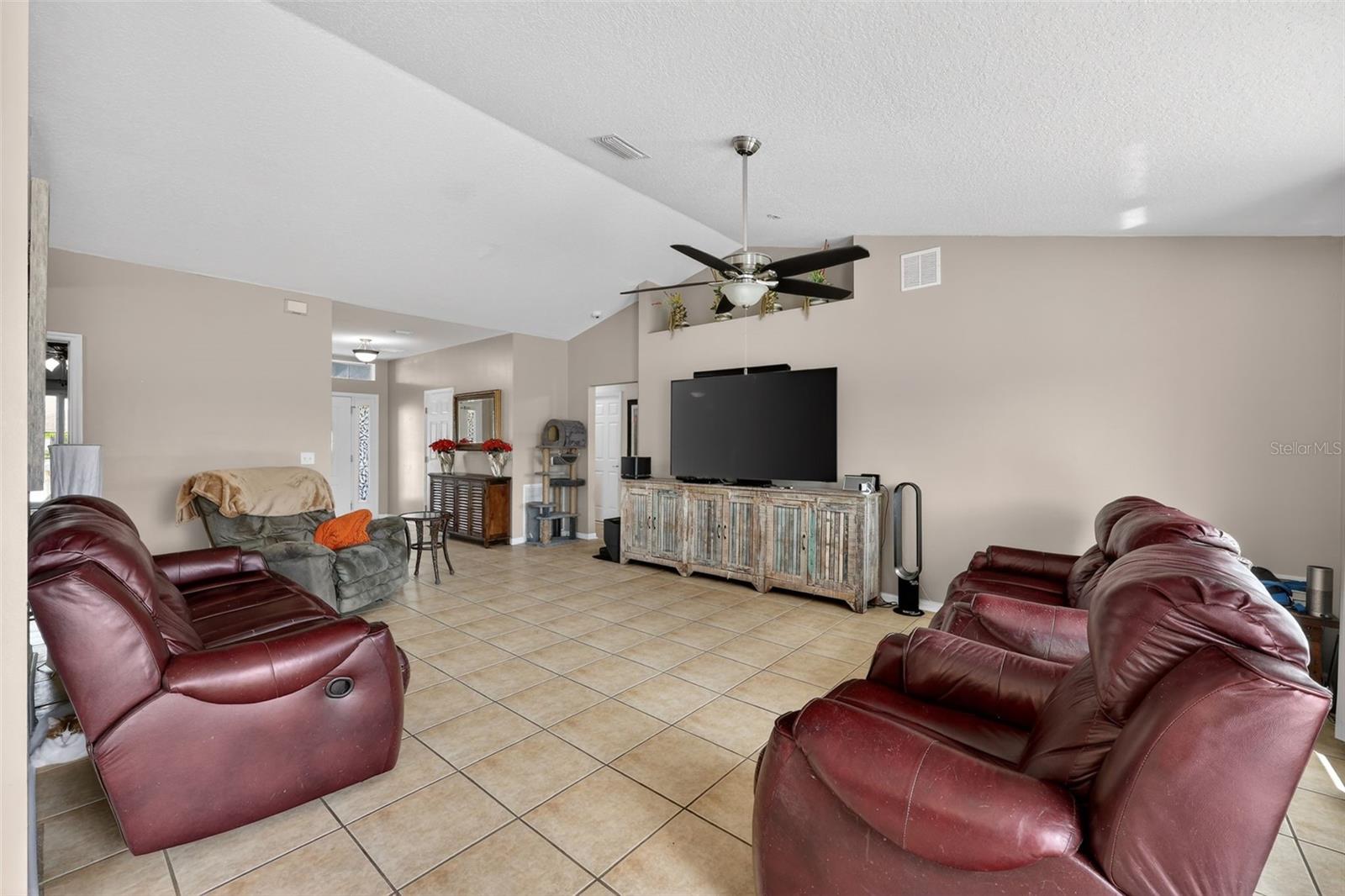 566 Sea Holly, Port St Lucie, FL 34984
