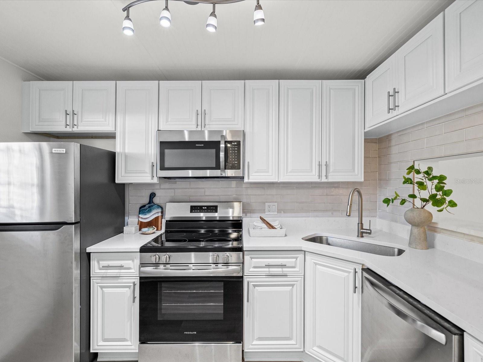 19701 Gulf Unit 105, Indian Shores, FL 33785