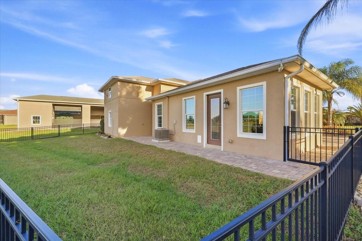 576 Meandering, Polk City, FL 33868