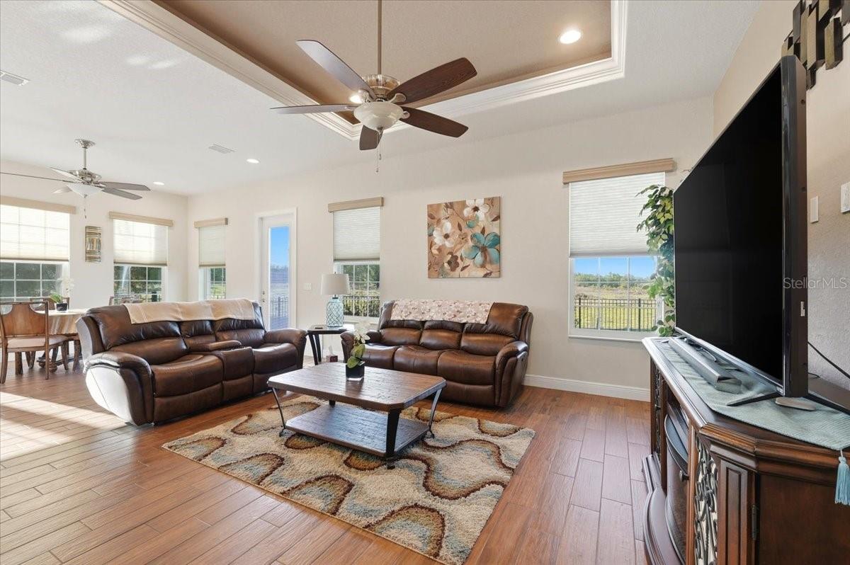 576 Meandering, Polk City, FL 33868