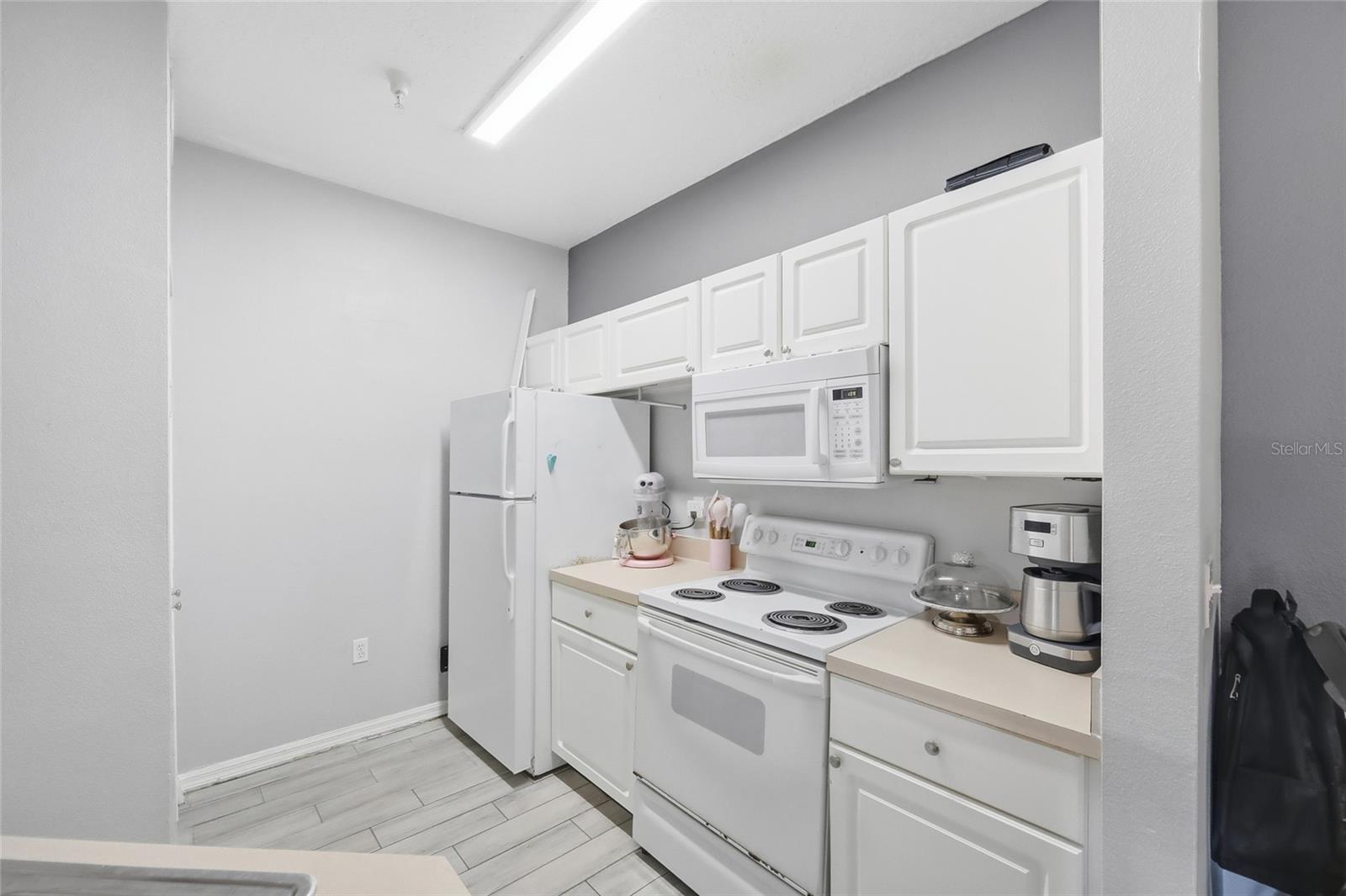 5518 Metrowest Unit 11-104, Orlando, FL 32811