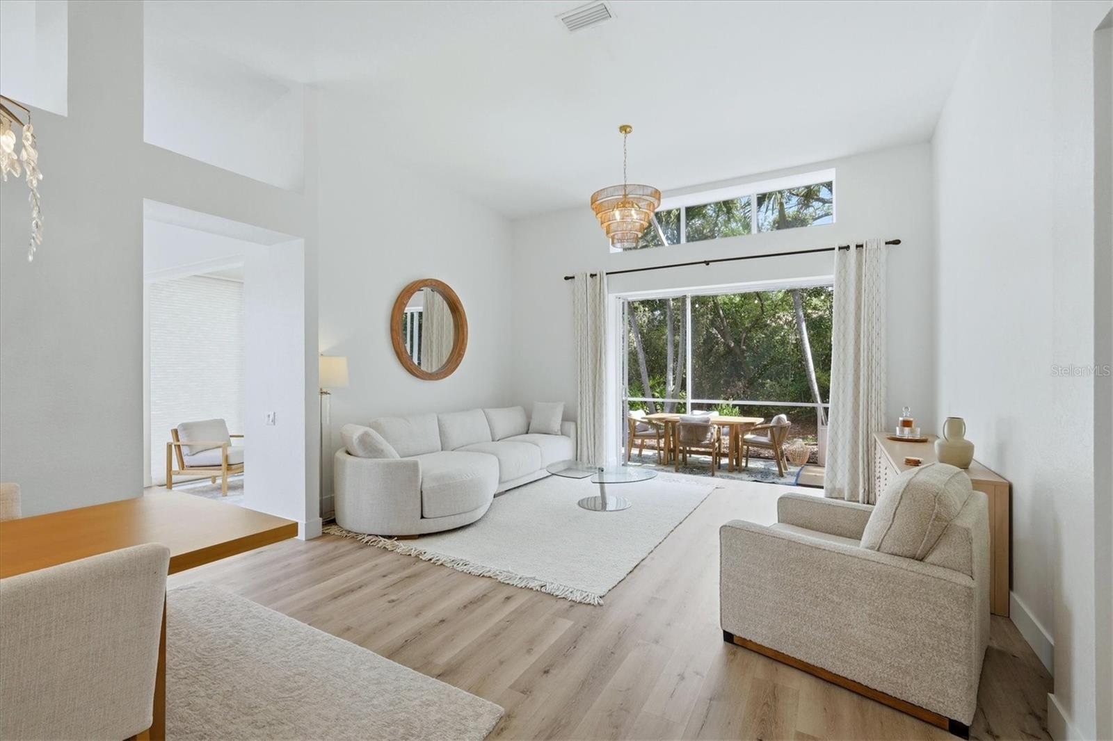7904 Hampton, University Park, FL 34201