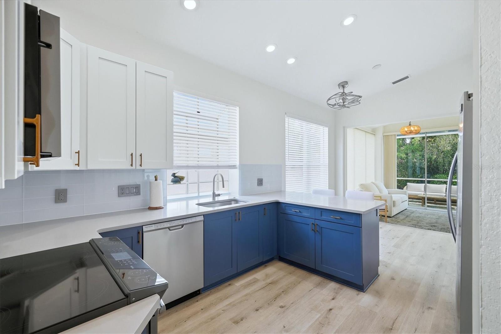 7904 Hampton, University Park, FL 34201