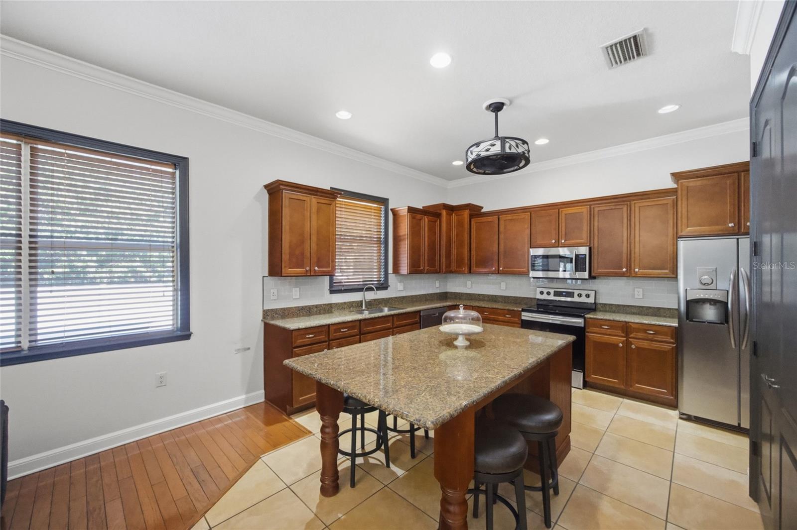 7504 West Shore, Tampa, FL 33616