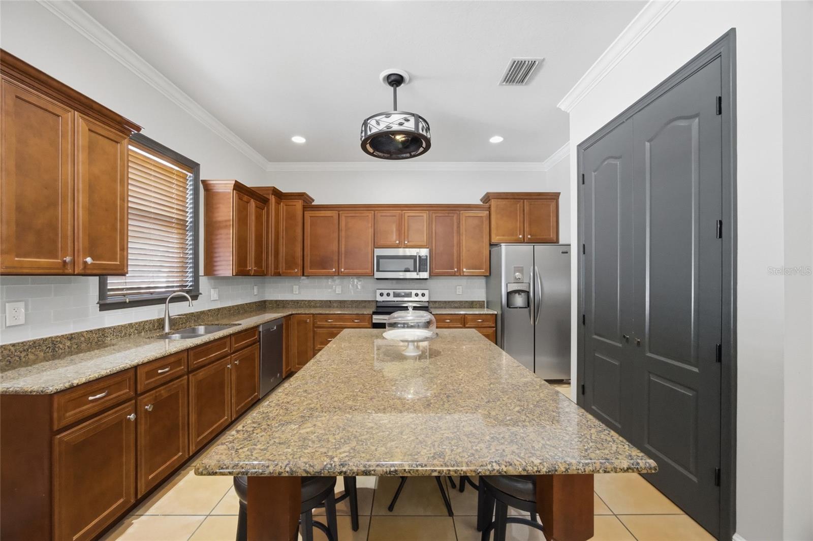 7504 West Shore, Tampa, FL 33616