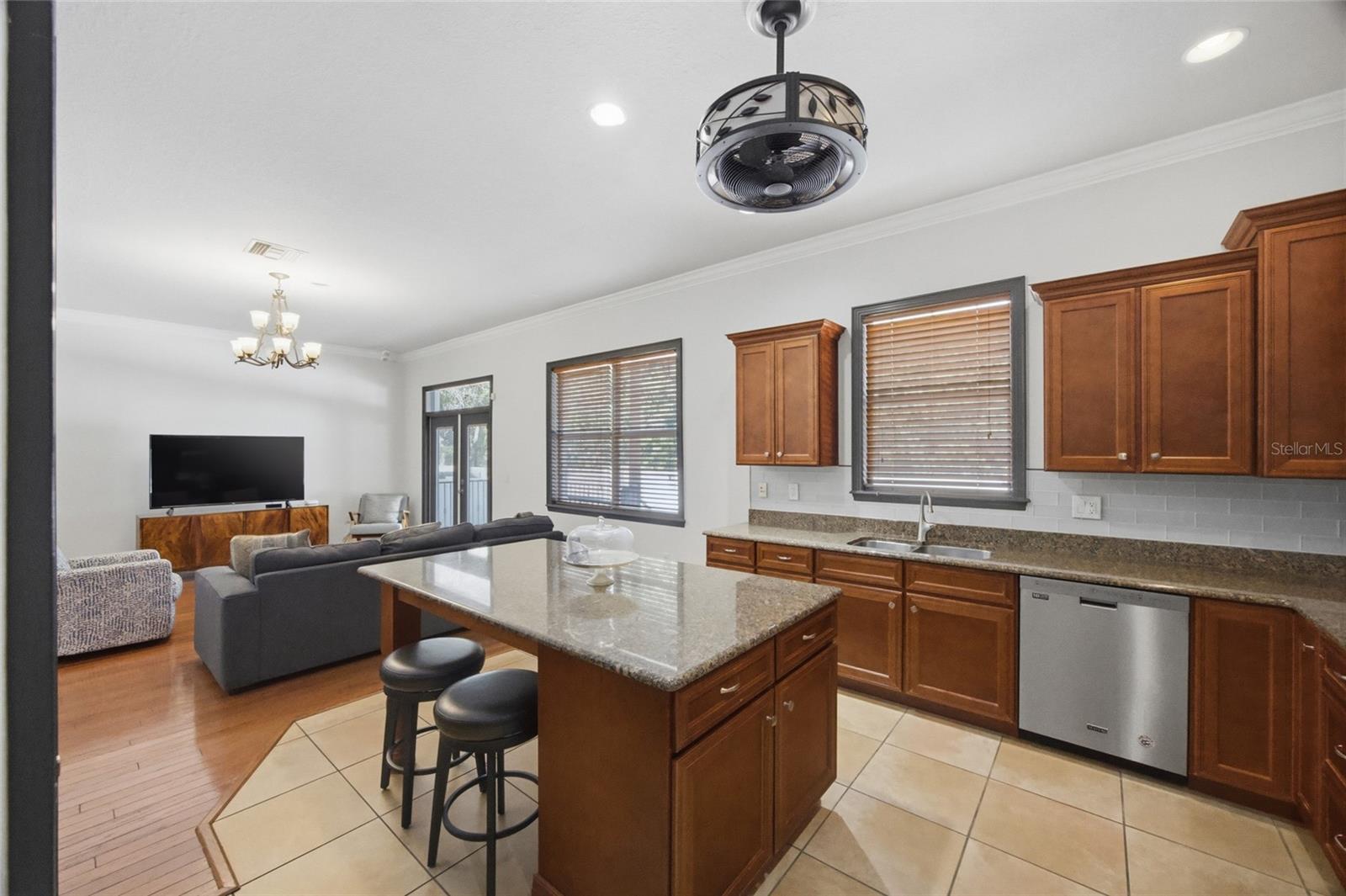 7504 West Shore, Tampa, FL 33616