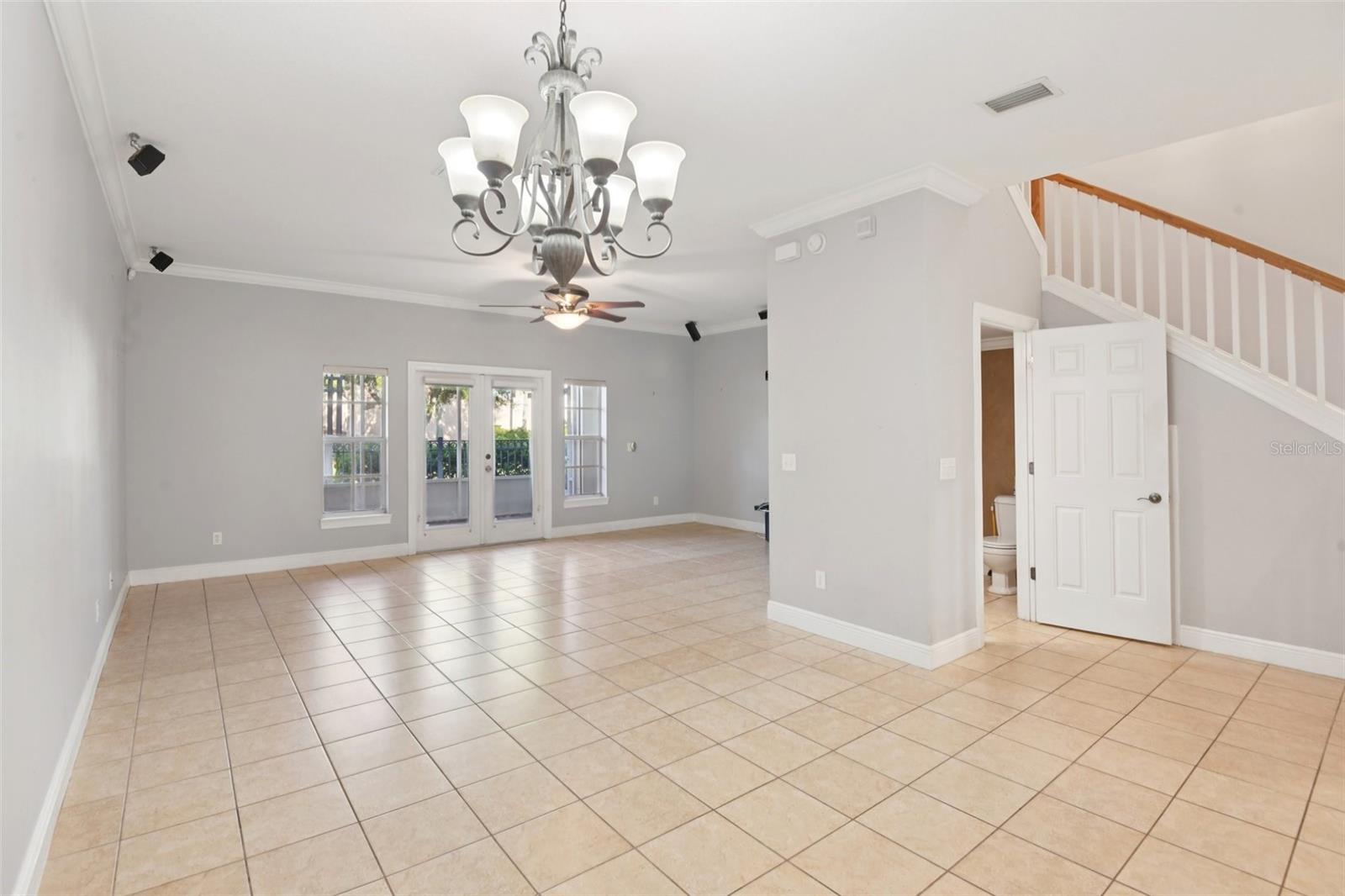 300 Valencia, St Petersburg, FL 33716