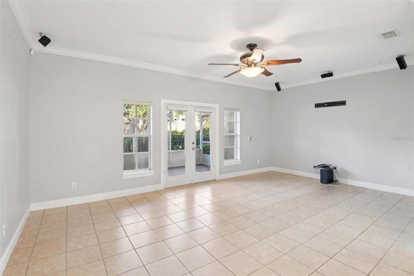300 Valencia, St Petersburg, FL 33716