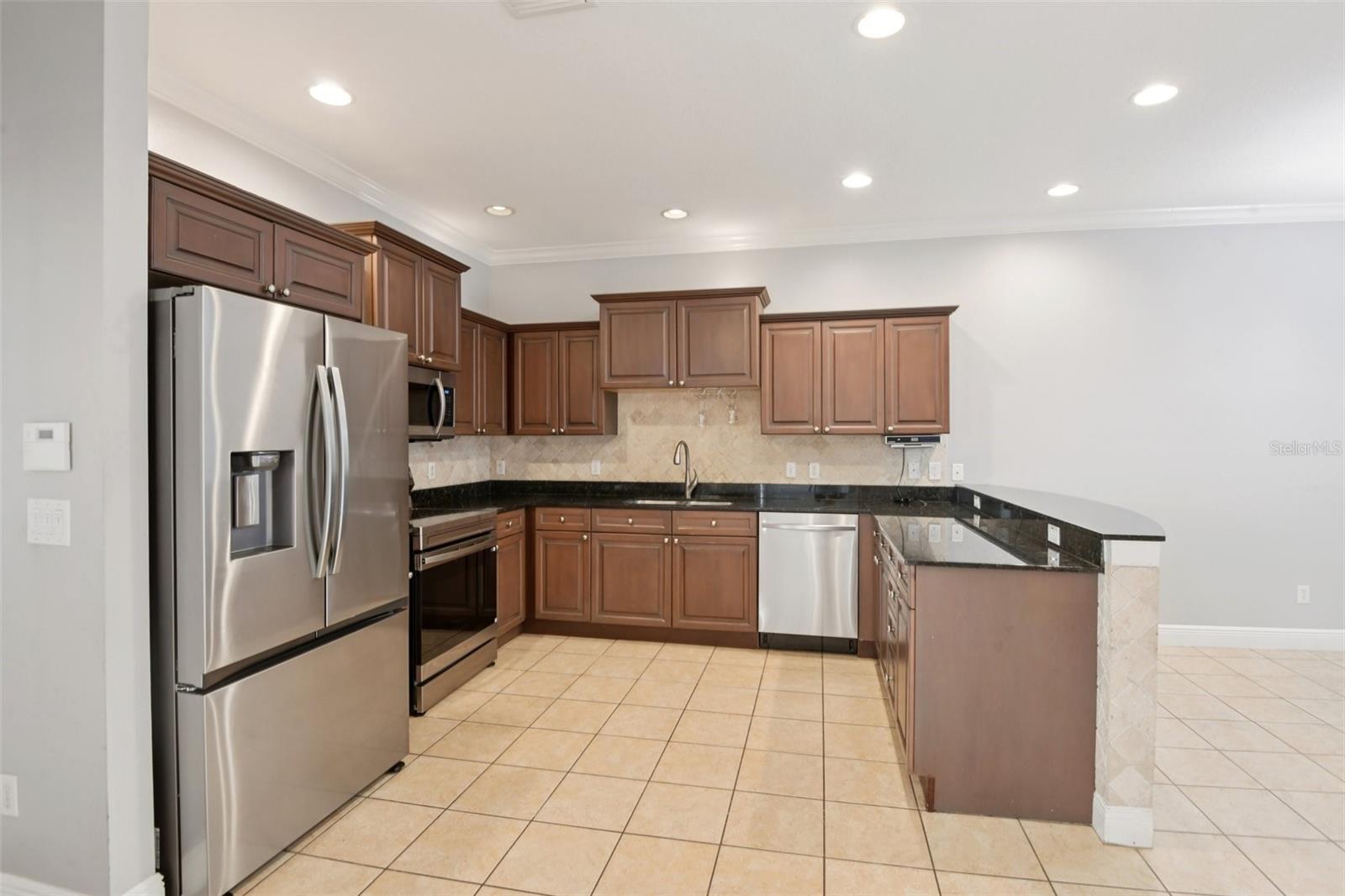 300 Valencia, St Petersburg, FL 33716