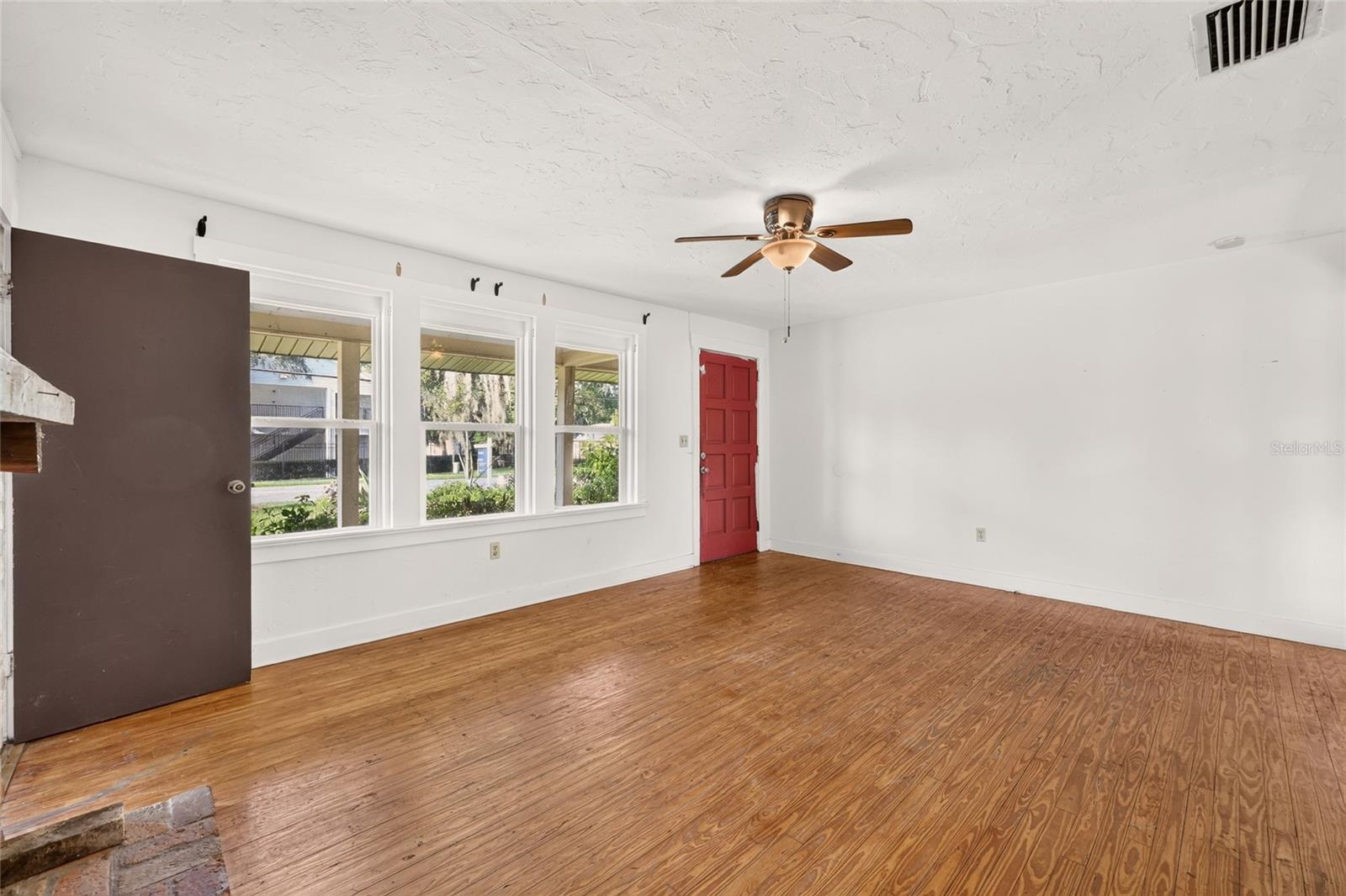833 28th, Ocala, FL 34470