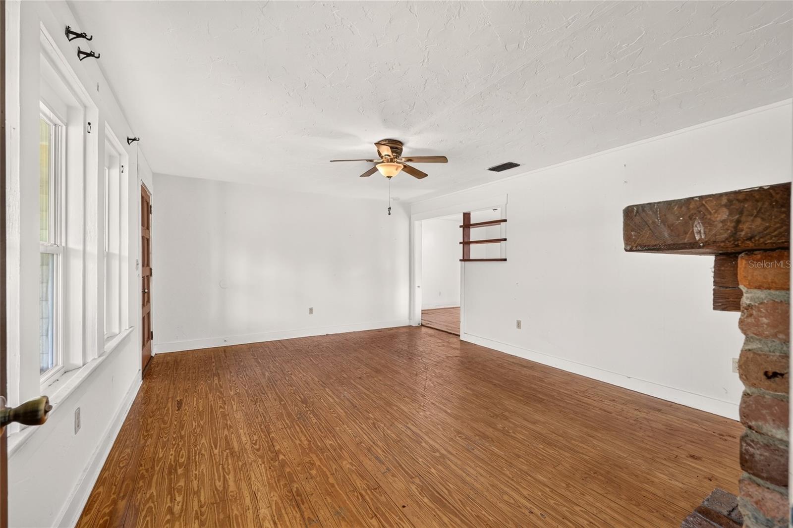 833 28th, Ocala, FL 34470