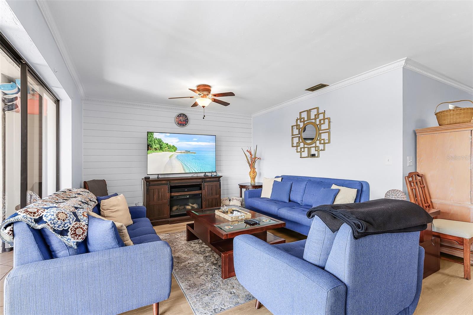 3935 Country Club Unit 17, Cape Coral, FL 33904
