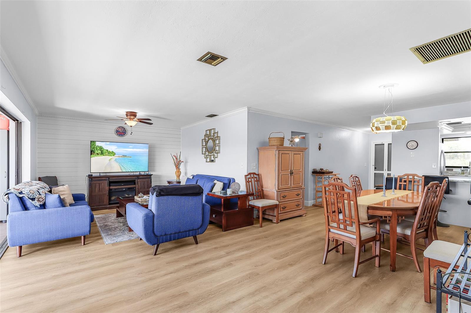 3935 Country Club Unit 17, Cape Coral, FL 33904