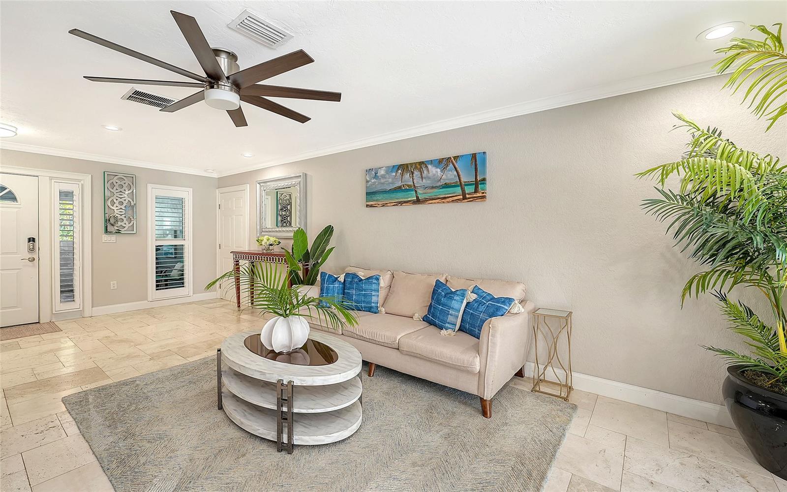 121 Holly, Sarasota, FL 34243