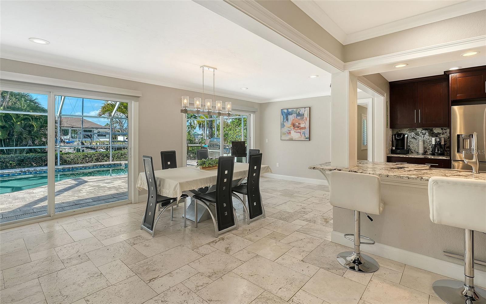 121 Holly, Sarasota, FL 34243