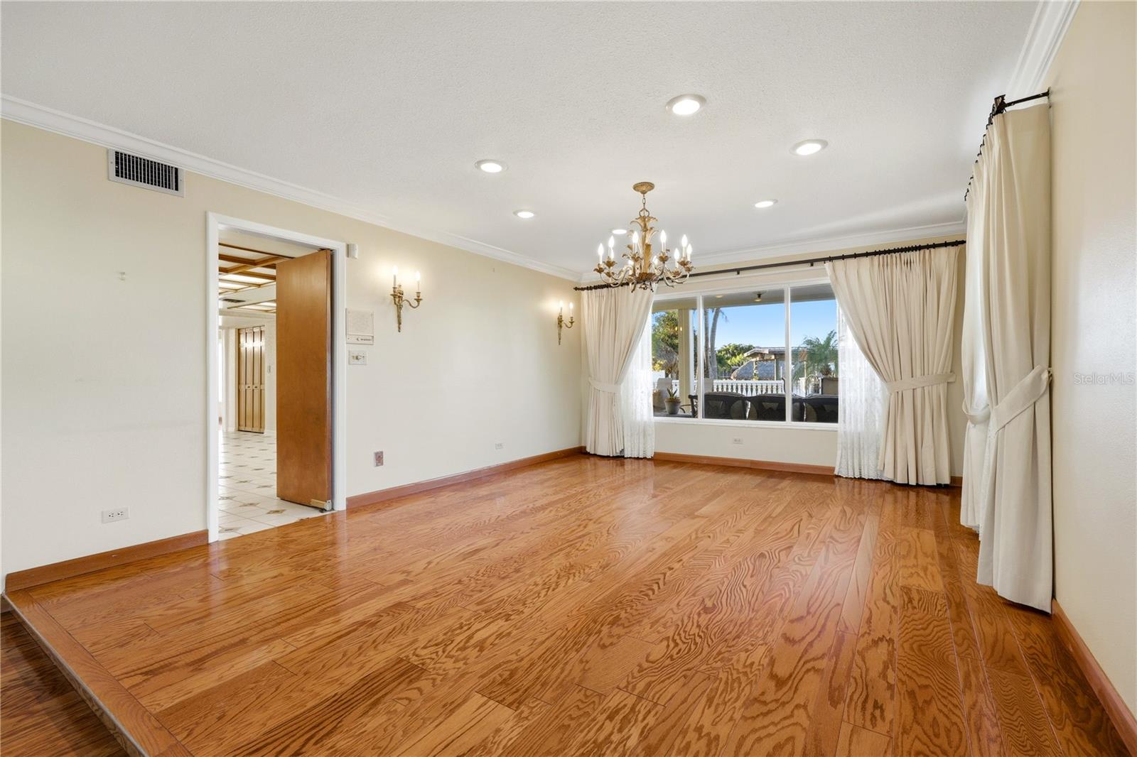 350 Harbor, Clearwater Beach, FL 33767