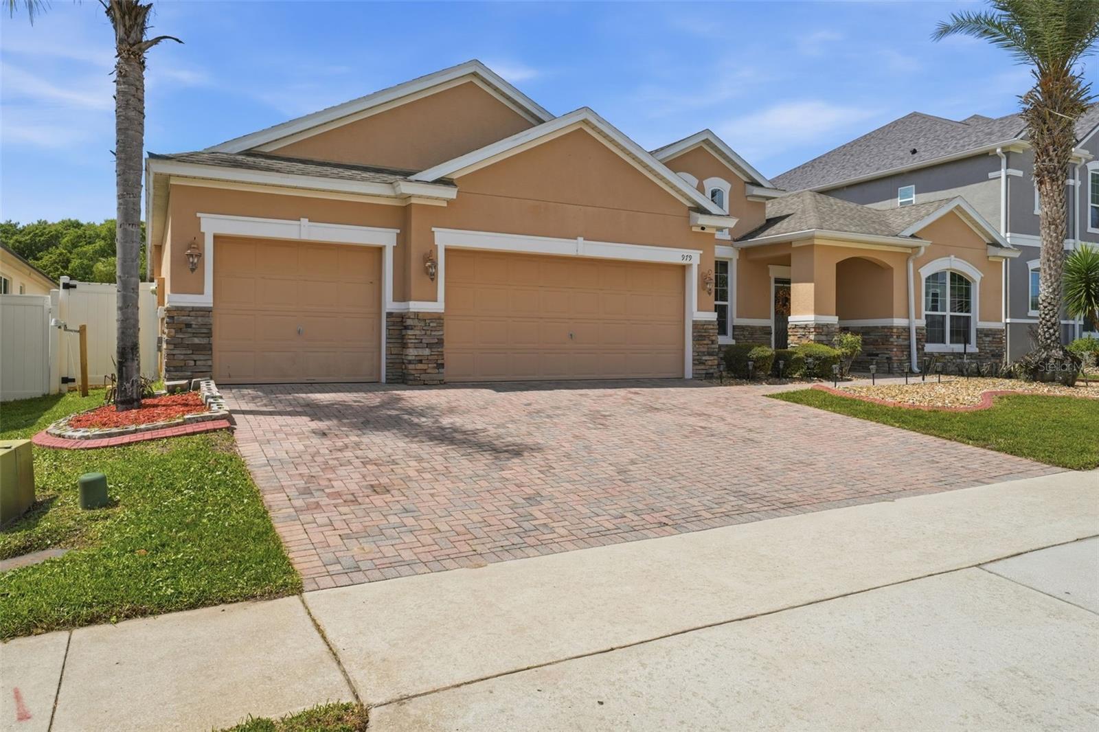 979 Counts Crest, Apopka, FL 32712
