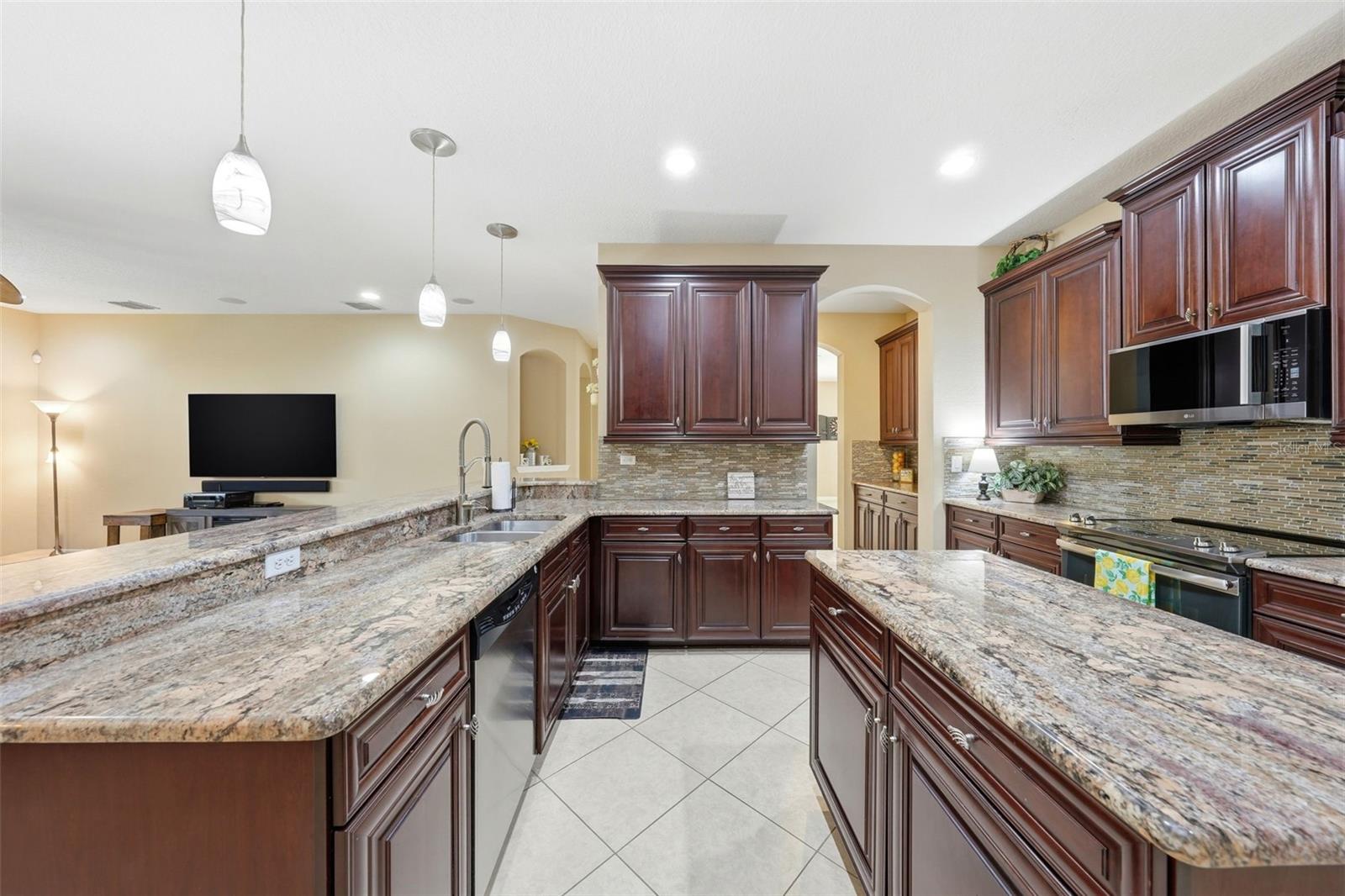 979 Counts Crest, Apopka, FL 32712