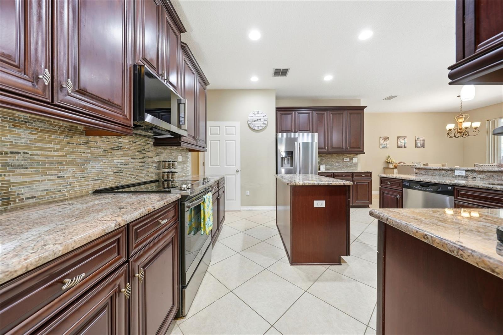 979 Counts Crest, Apopka, FL 32712