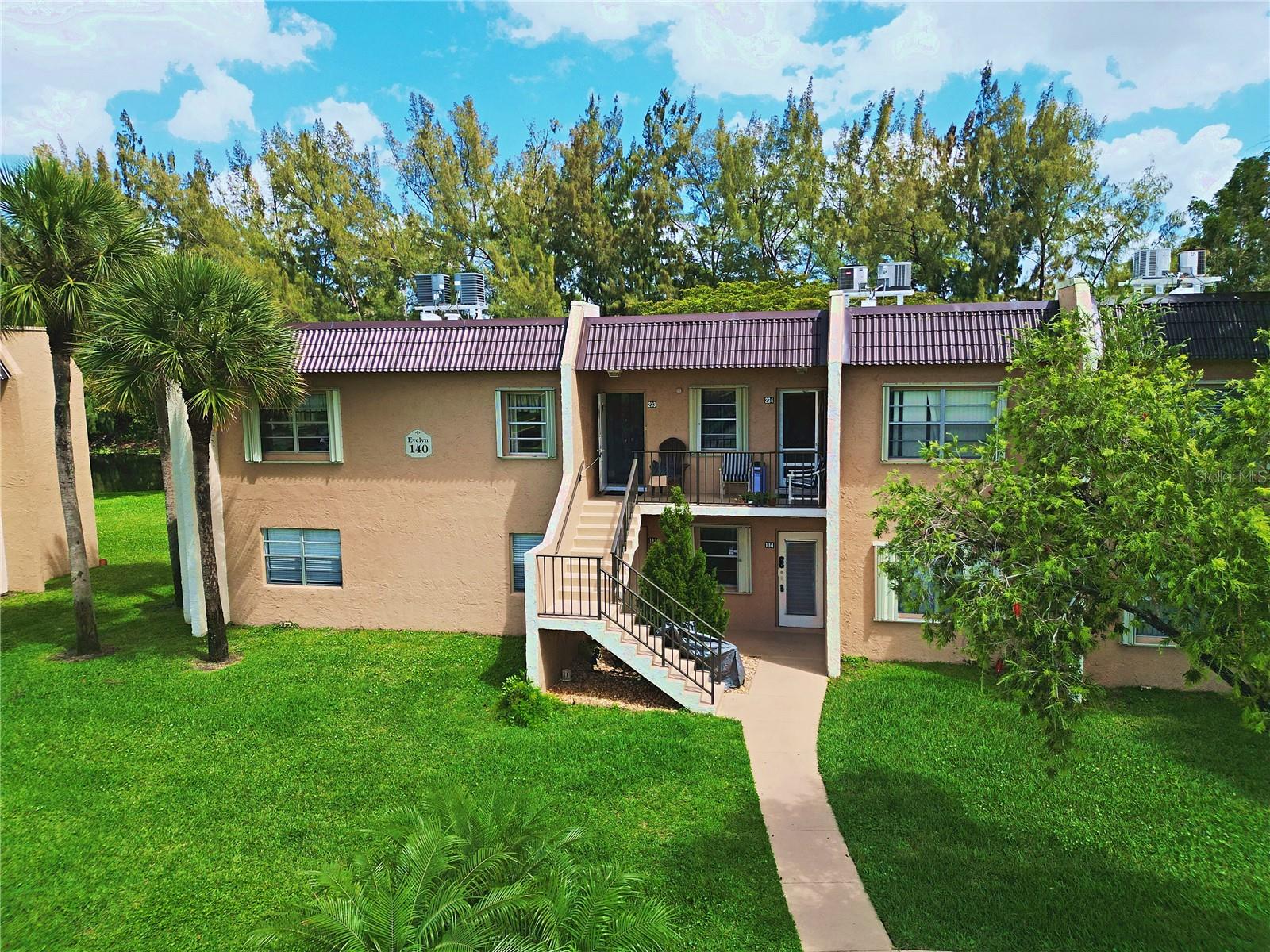 140 Lake Meryl Unit 233, West Palm Beach, FL 33411