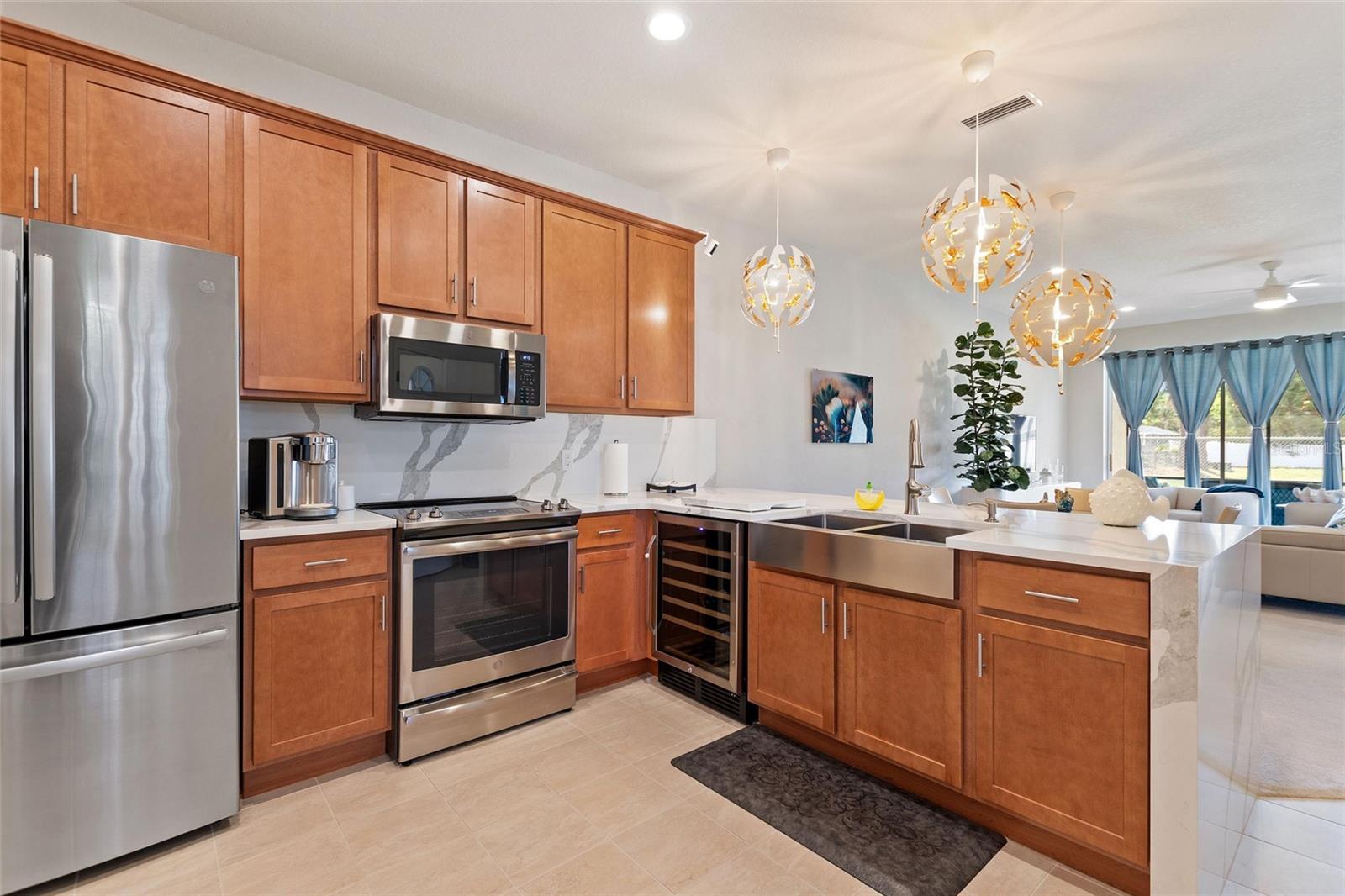 1678 Linz, Winter Haven, FL 33884