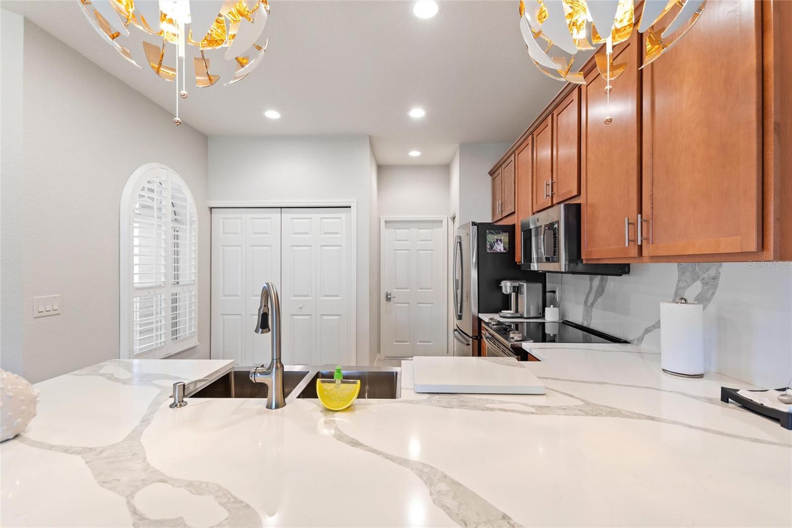 1678 Linz, Winter Haven, FL 33884