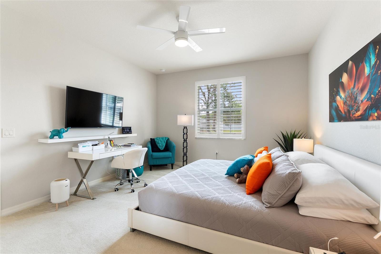 1678 Linz, Winter Haven, FL 33884