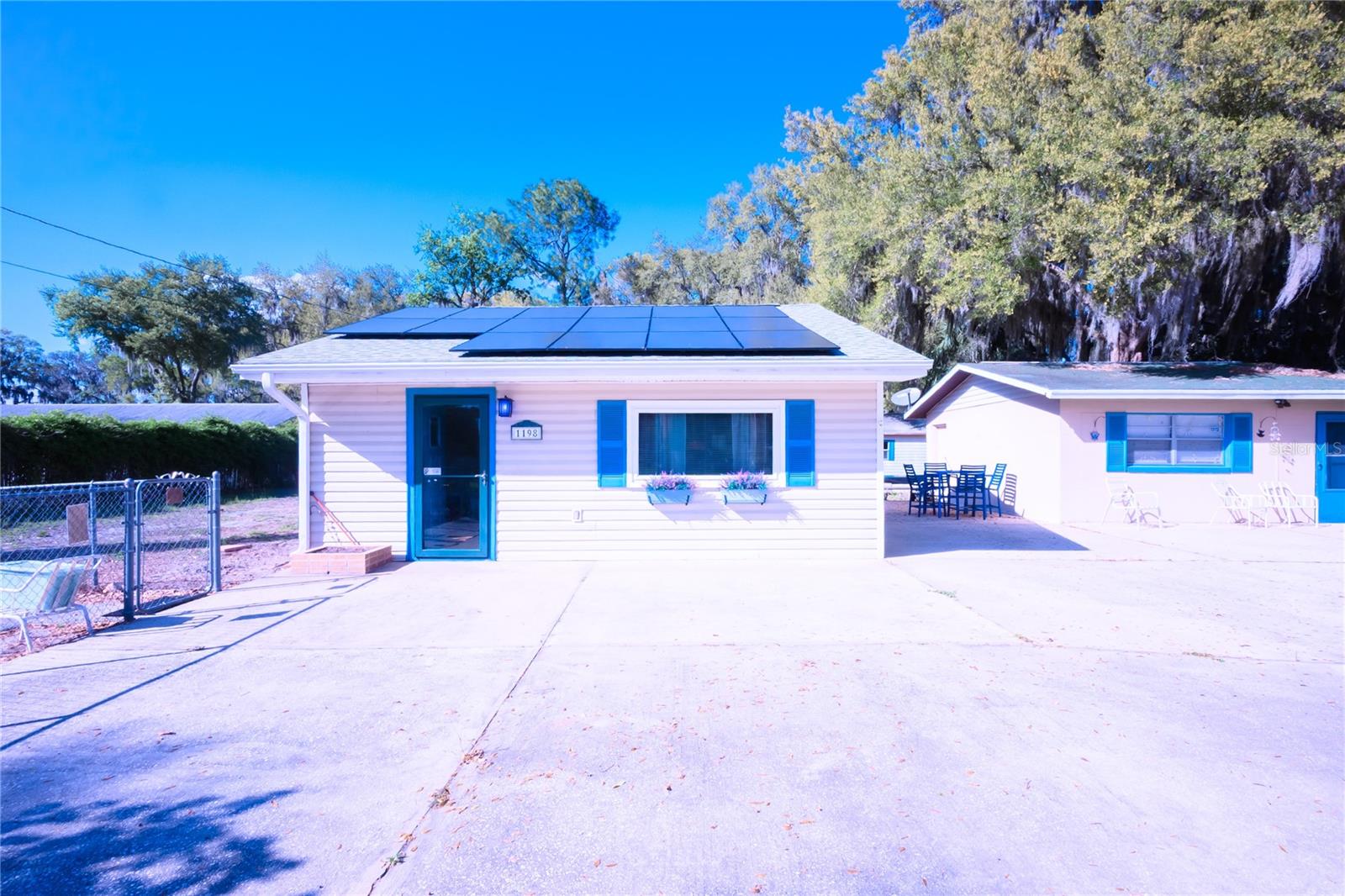 1198 Cr 464, Lake Panasoffkee, FL 33538