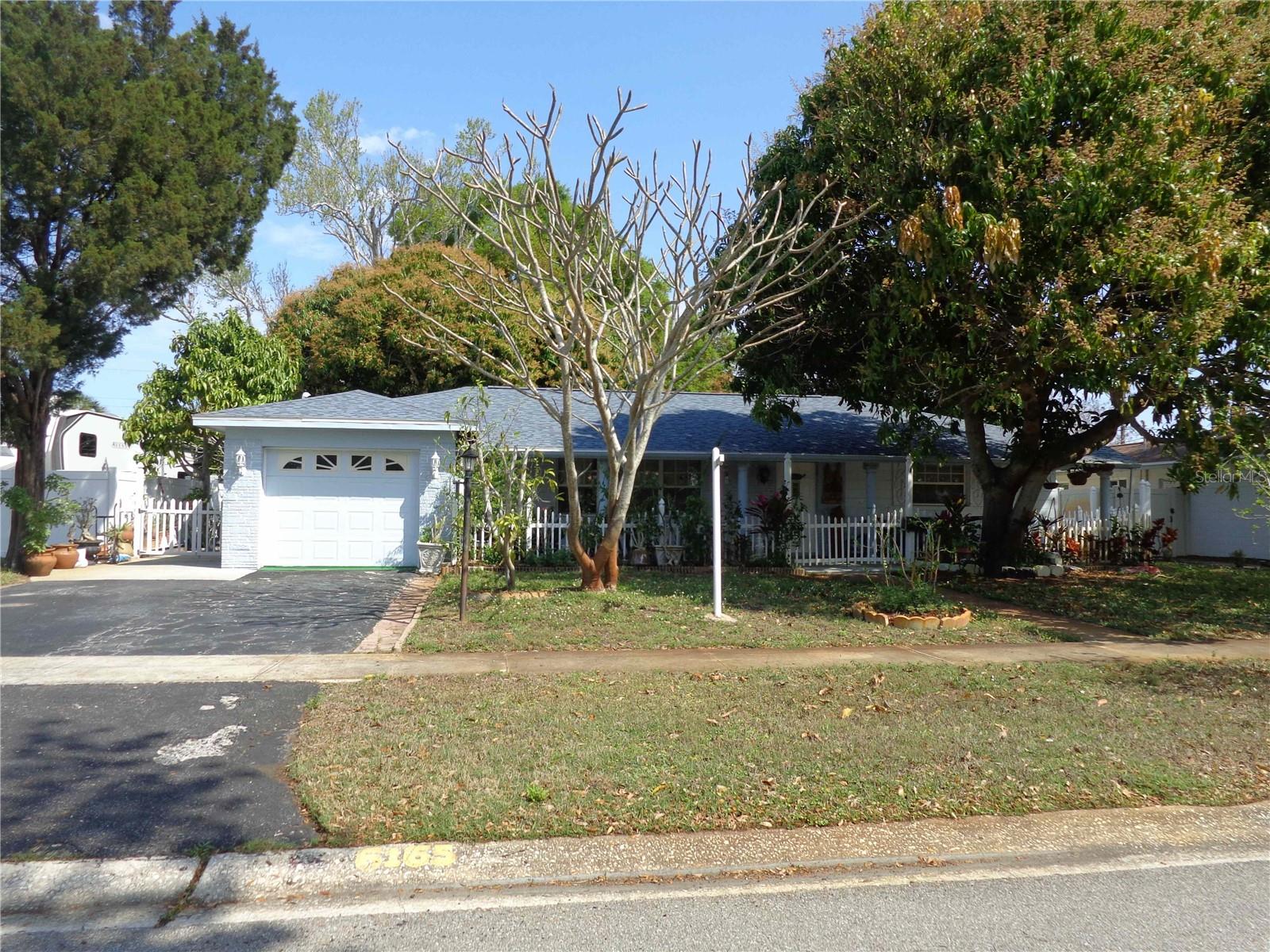 6165 26th, St Petersburg, FL 33710