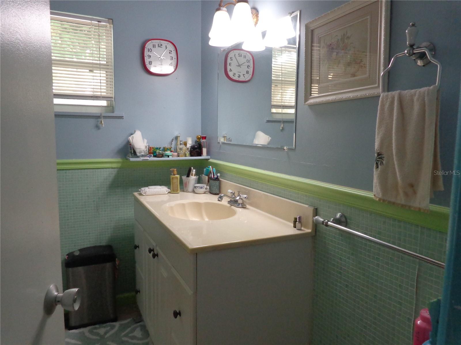 6165 26th, St Petersburg, FL 33710