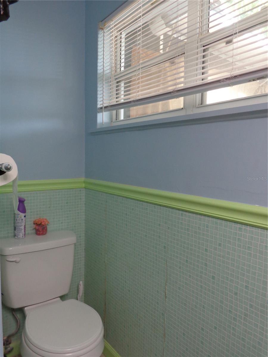 6165 26th, St Petersburg, FL 33710