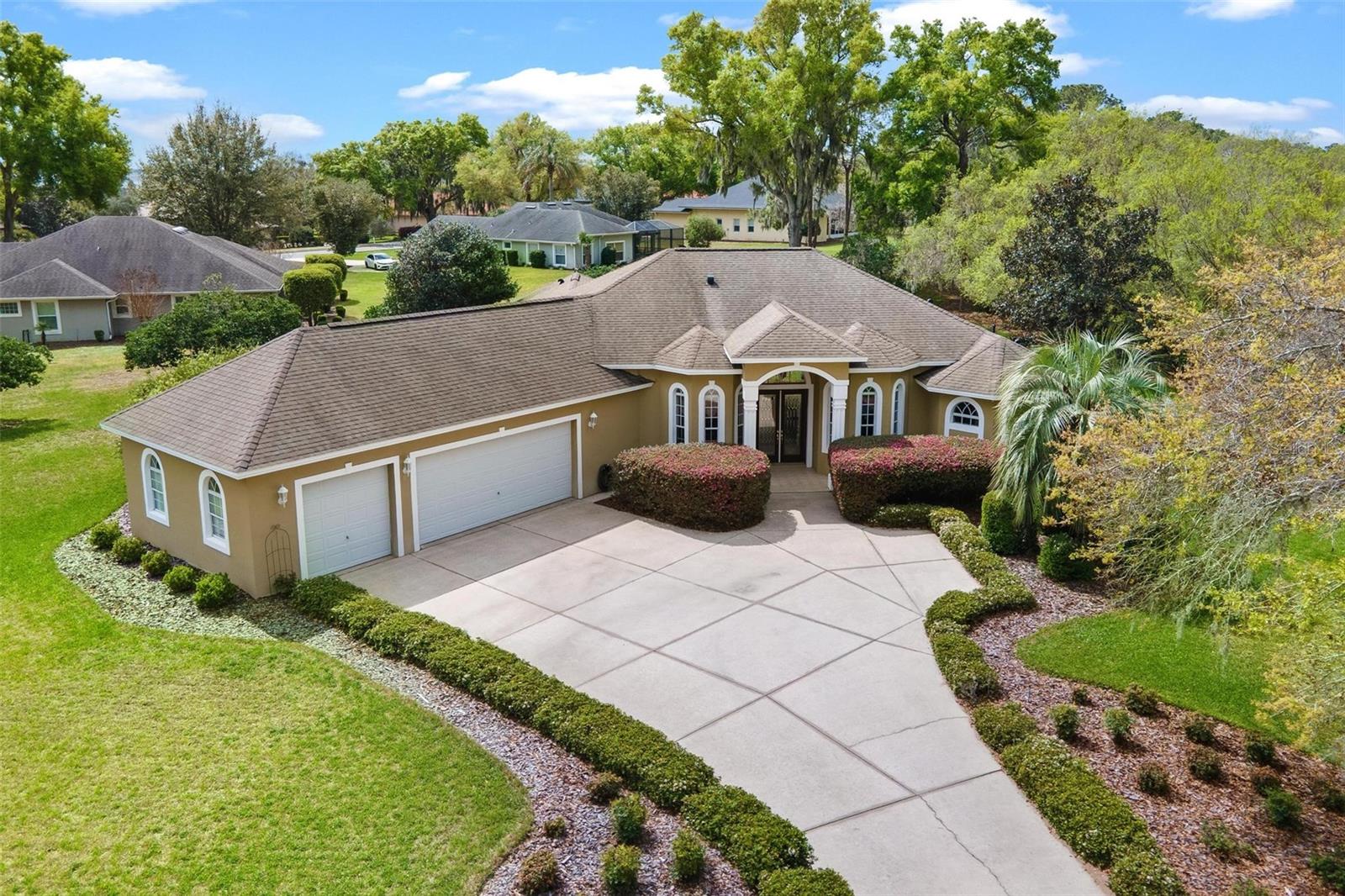 6053 Spinnaker, Lady Lake, FL 32159