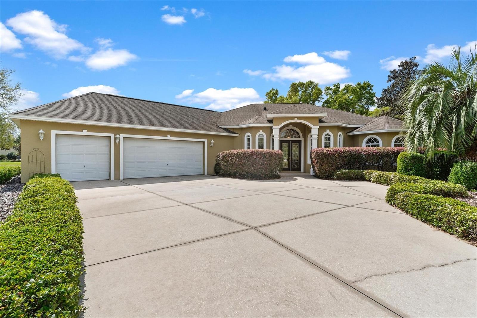 6053 Spinnaker, Lady Lake, FL 32159