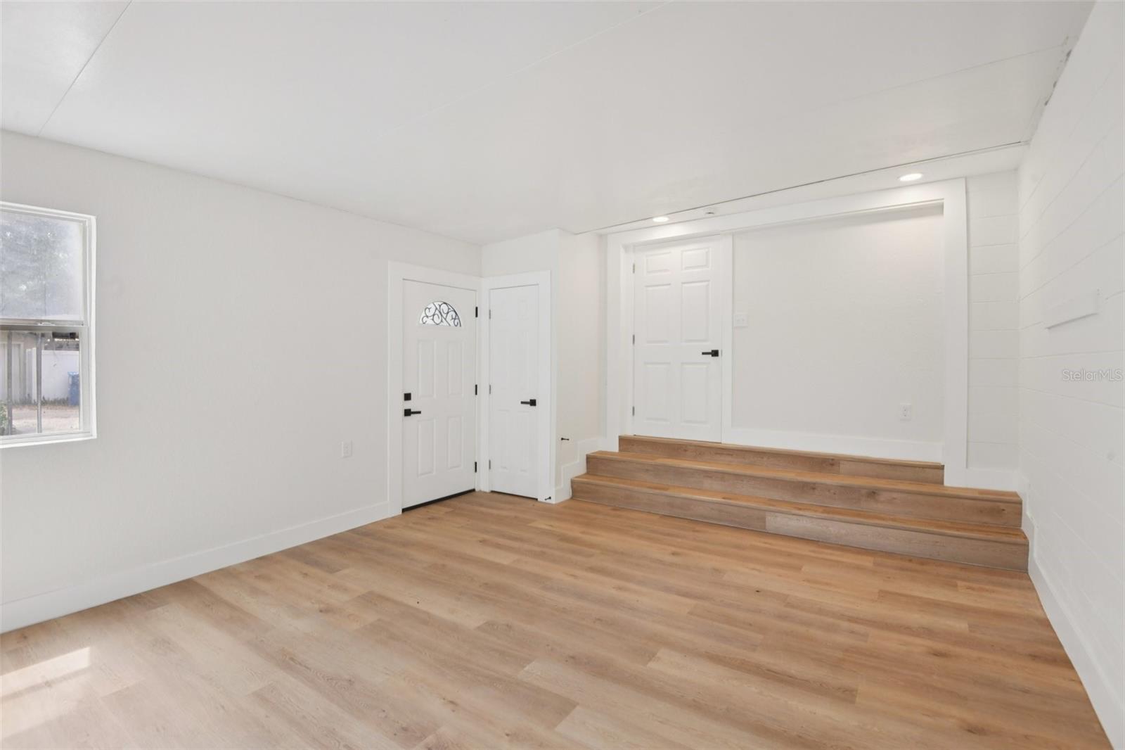 3468 9th, St Petersburg, FL 33713