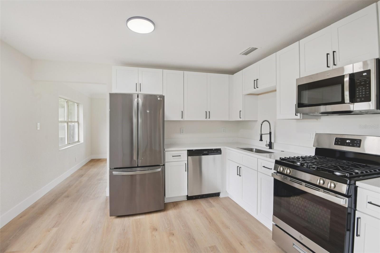 3468 9th, St Petersburg, FL 33713