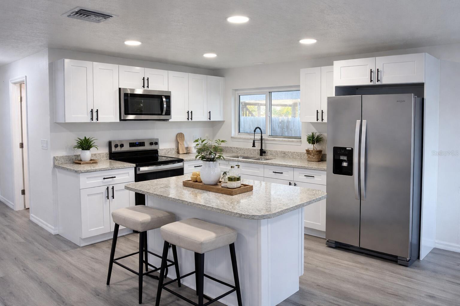 1827 Montana, St Petersburg, FL 33703