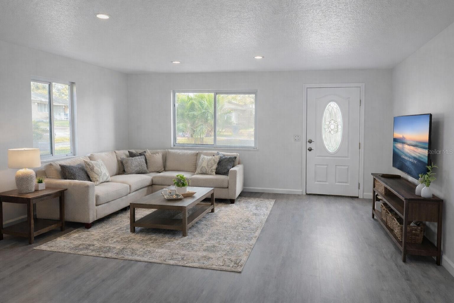 1827 Montana, St Petersburg, FL 33703