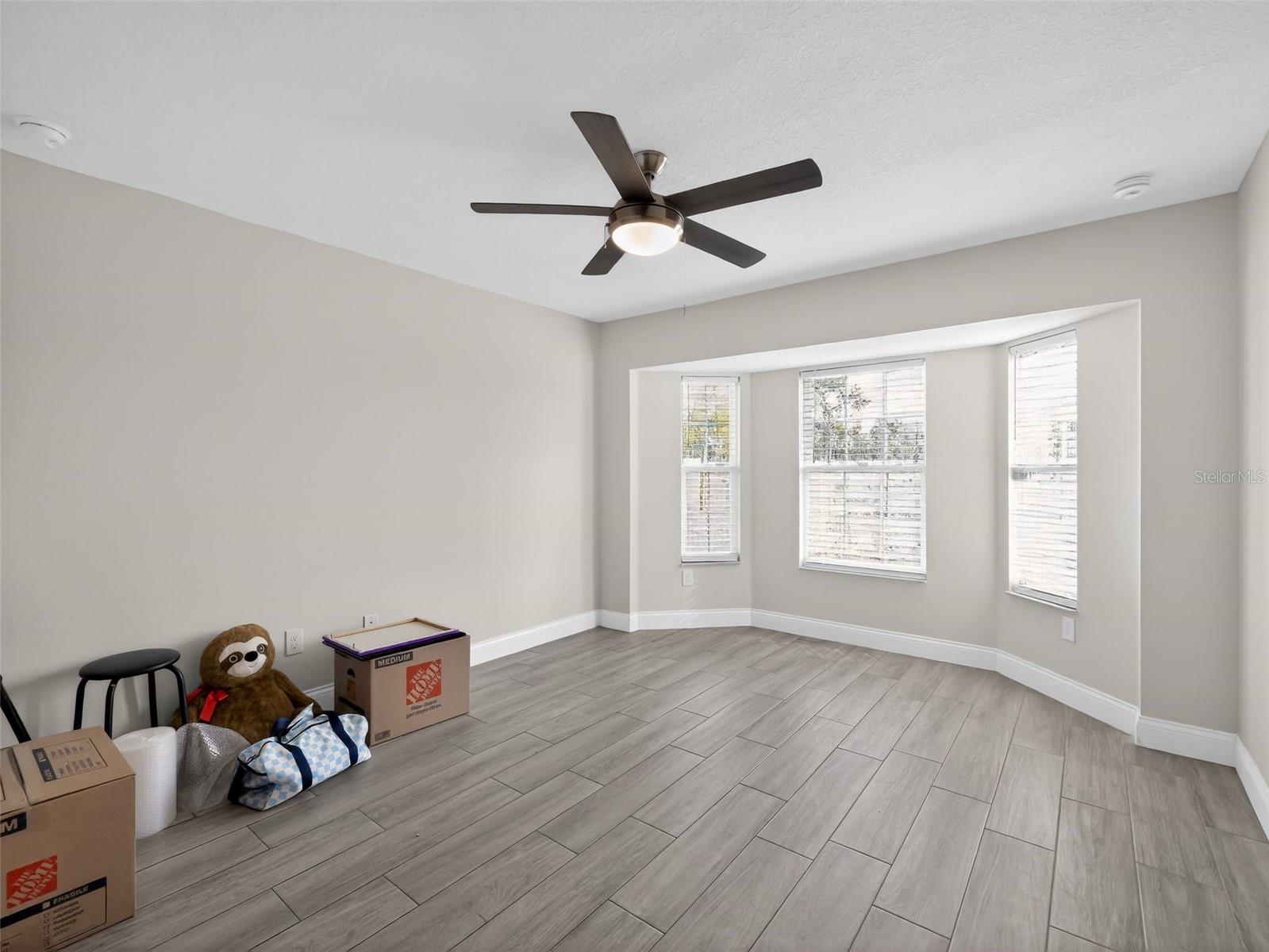 854 Fisher, Ocklawaha, FL 32179