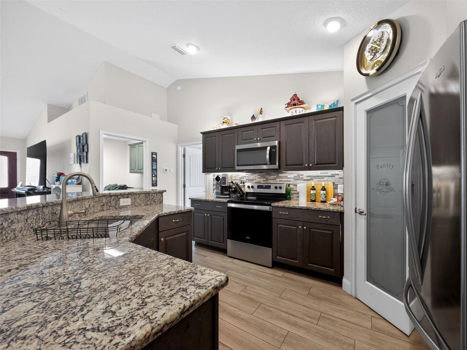 854 Fisher, Ocklawaha, FL 32179
