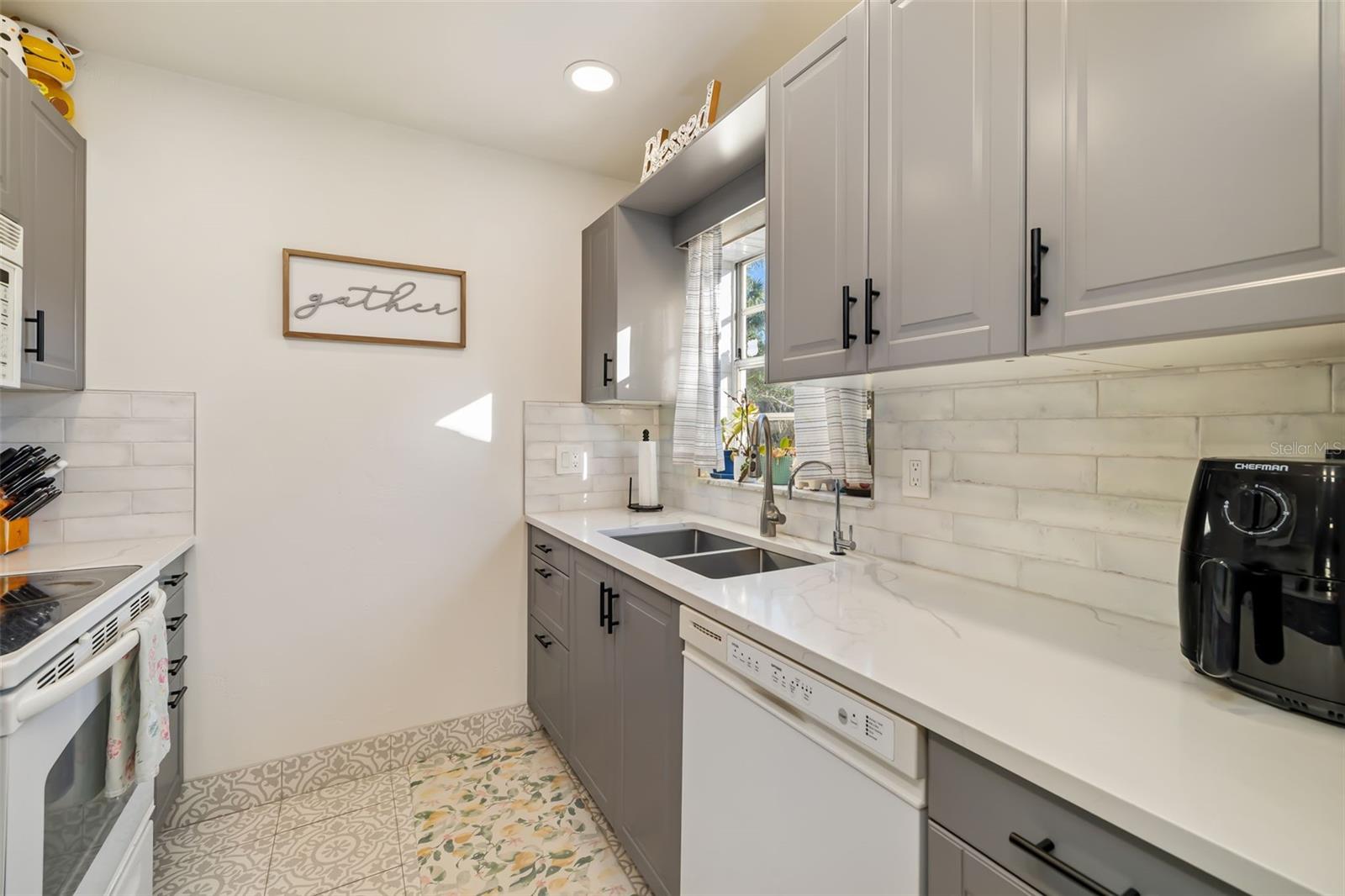 5023 Village Gardens Unit 29, Sarasota, FL 34234